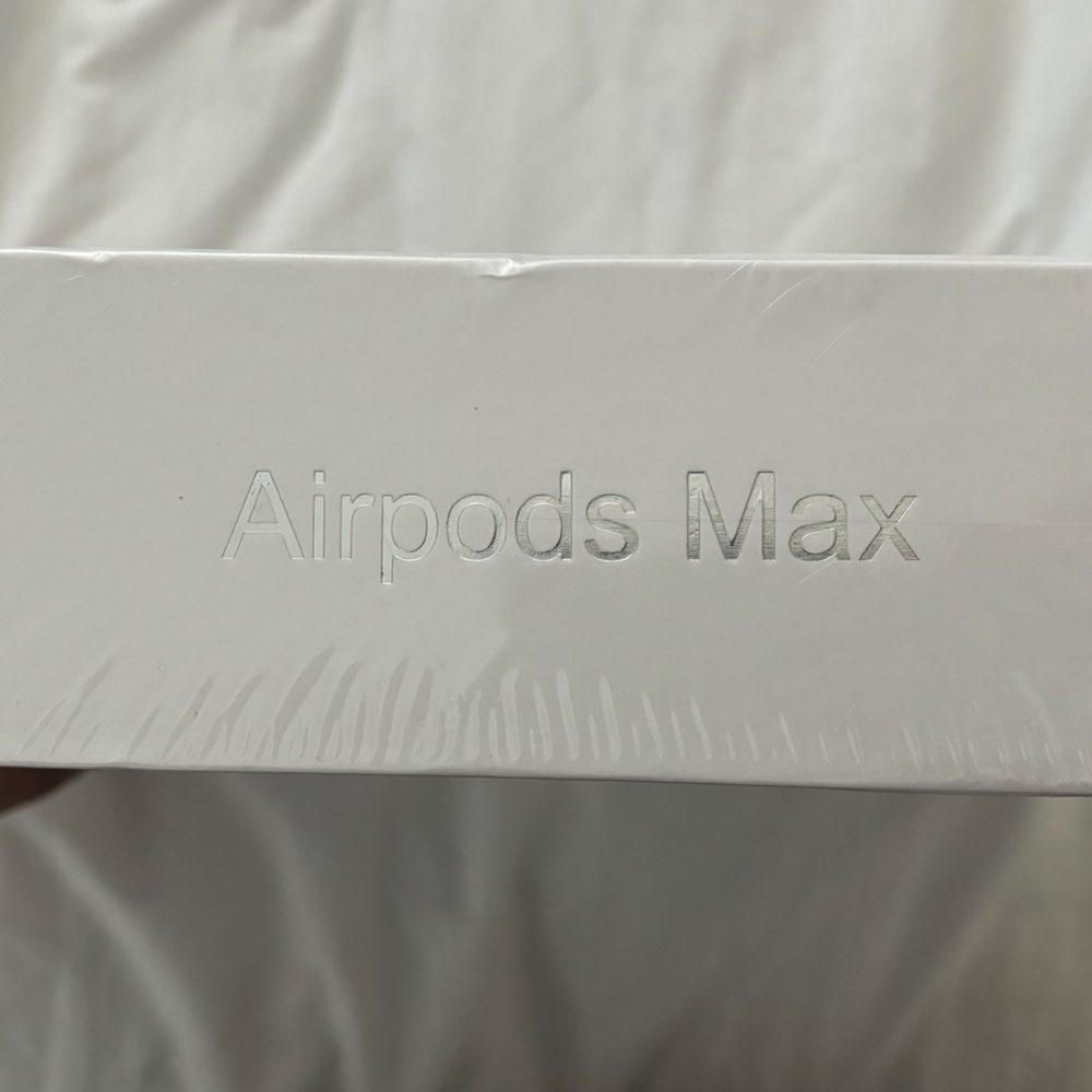 Blue Airpod Maxes